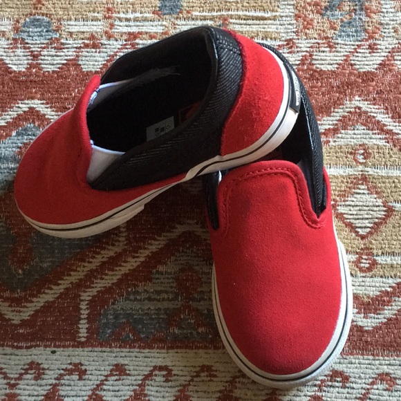boys red vans